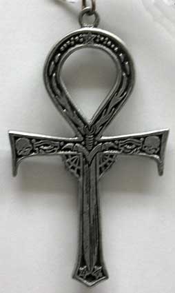 Vampire Ankh w/ Skulls